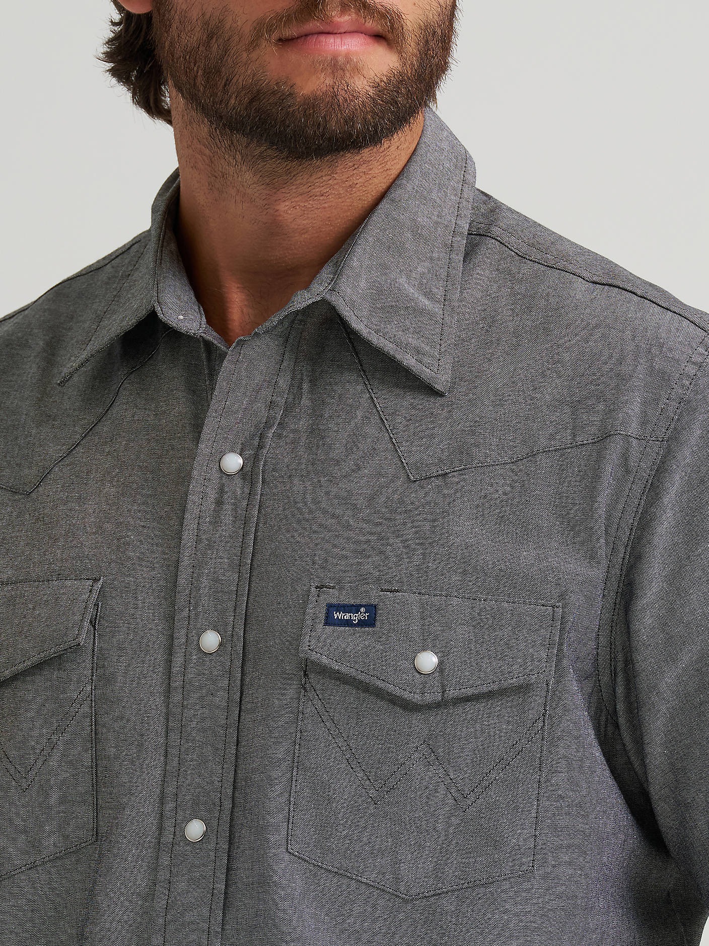 Wrangler Men's Cowboy Cut Short Sleeve Classic Chambray Work Western Shirt