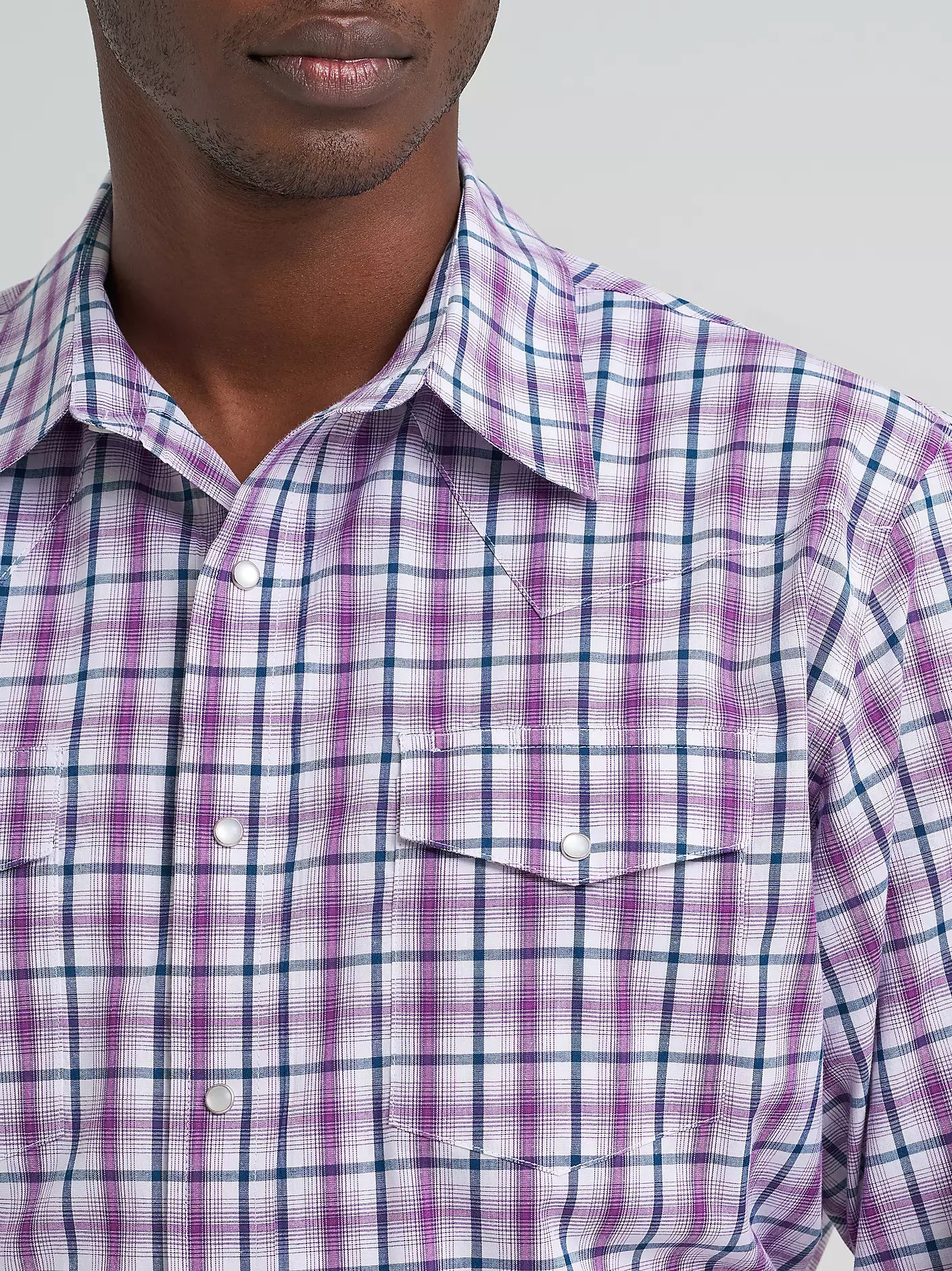 Wrangler Men's Wrinkle Resist Long Sleeve Western Snap Violet Plaid Shirt