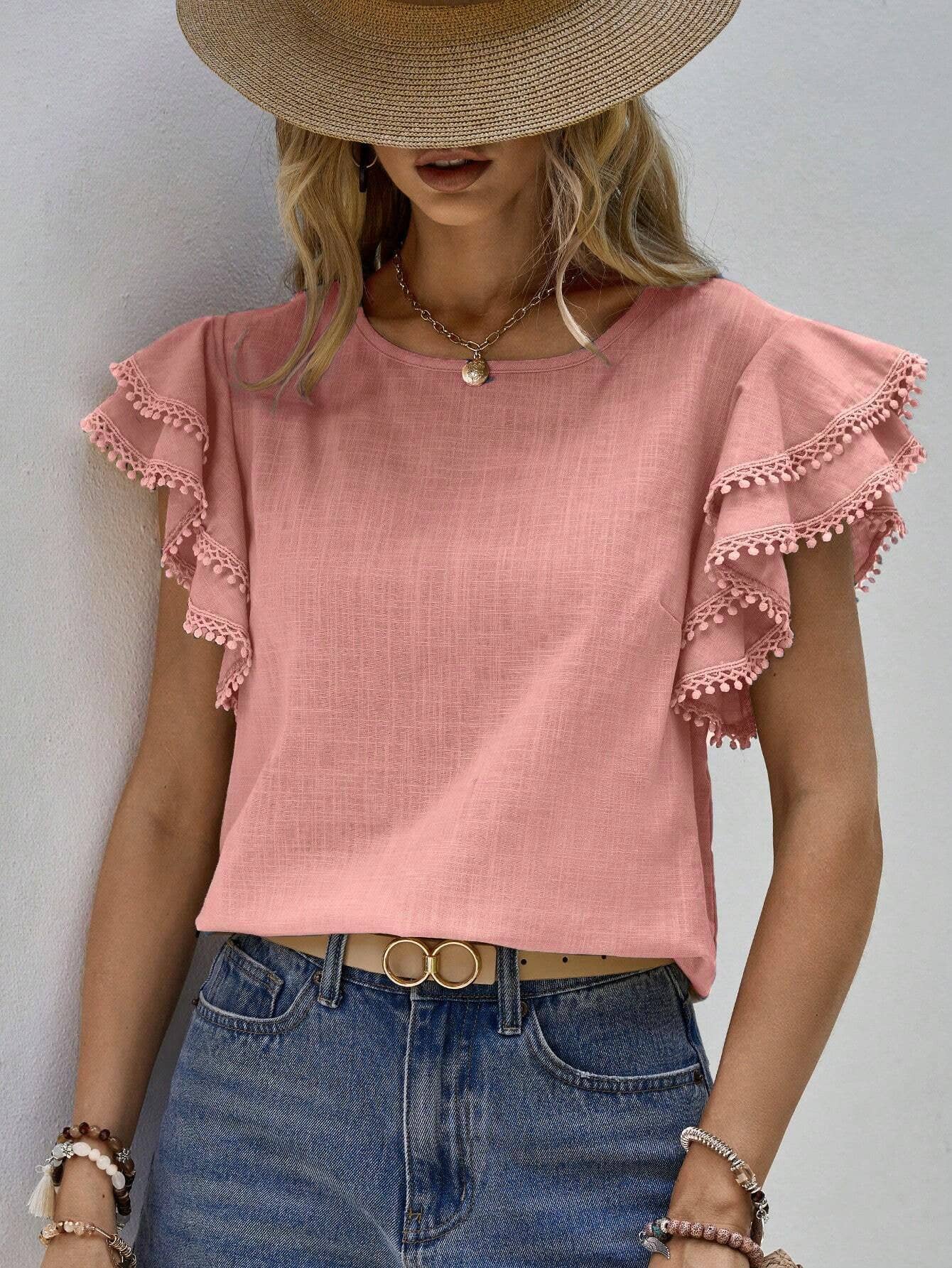 Rosa Clothing - Loose Lace Ruffle Short-Sleeved Top in Pink