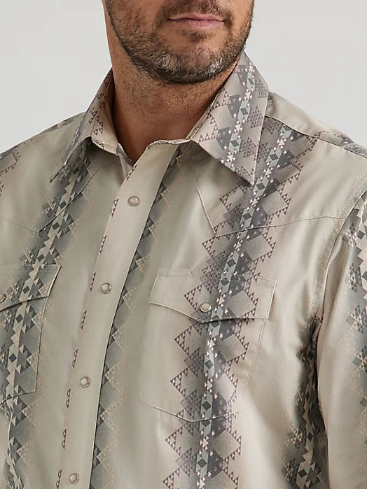 Wrangler Men's Long Sleeve Shirt - Checotah Print in Grey Fade