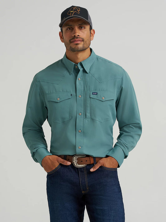 Wrangler Men's Performance Snap Long Sleeve Solid Pine Shirt