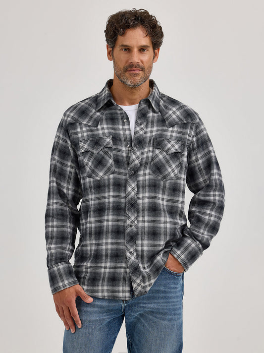 Wrangler Men's Retro Long Sleeve Flannel Western Snap Charcoal Gray Plaid Shirt