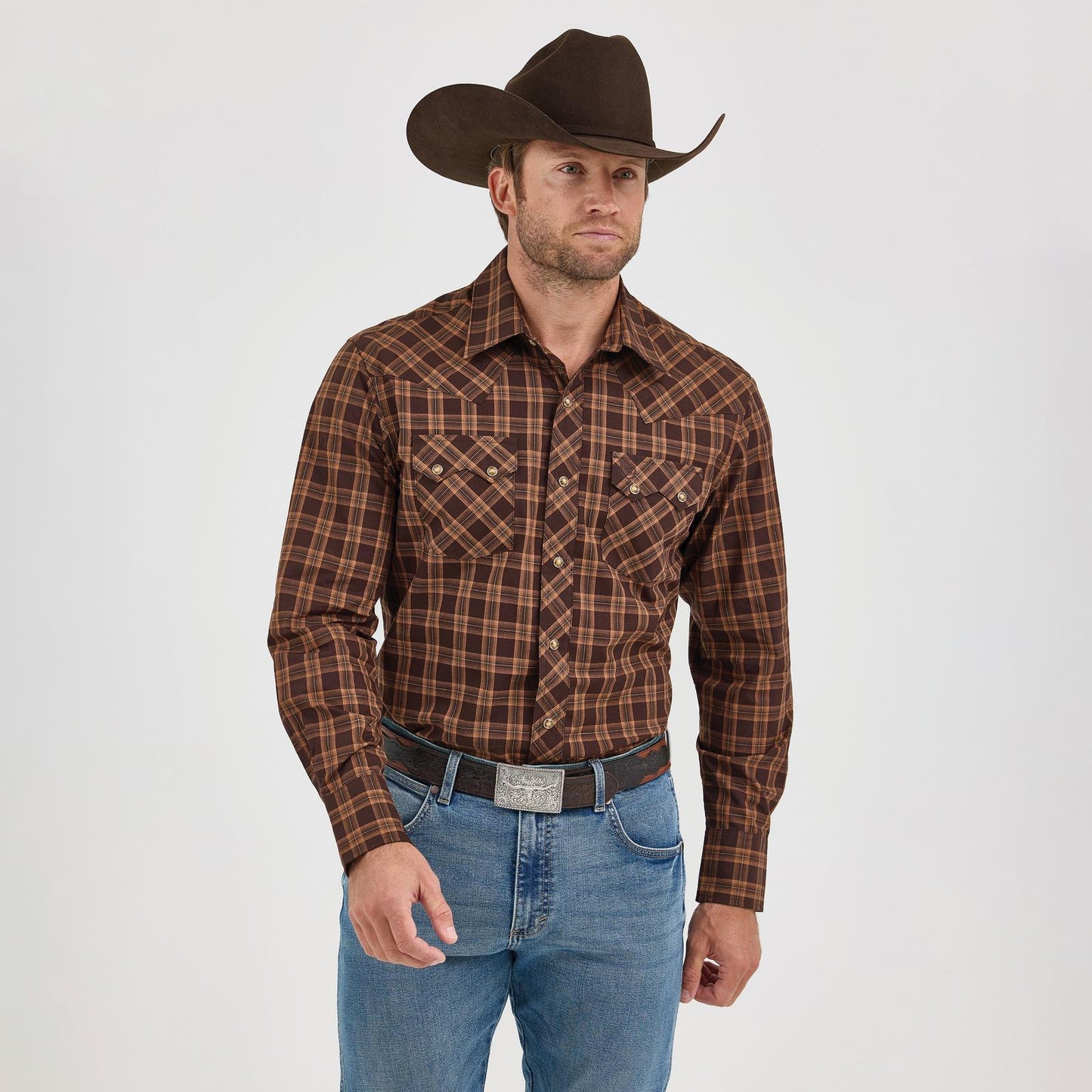 Wrangler Men's Long Sleeve Retro Brown Plaid Modern Fit Shirt