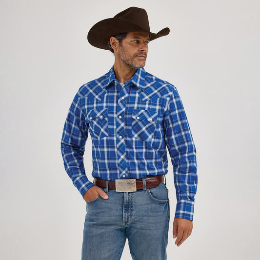 Wrangler Men's Long Sleeve Retro True Blue Plaid Modern Fit Shirt