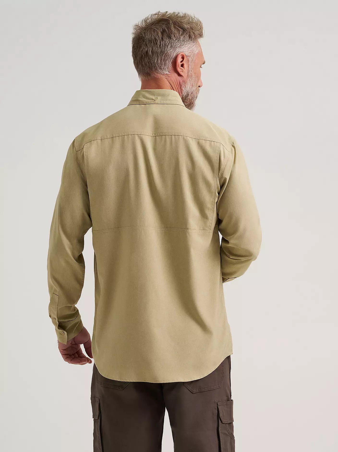 Wrangler Men's RIGGS Workwear Lightweight Vented Work Long Sleeve Khaki Shirt