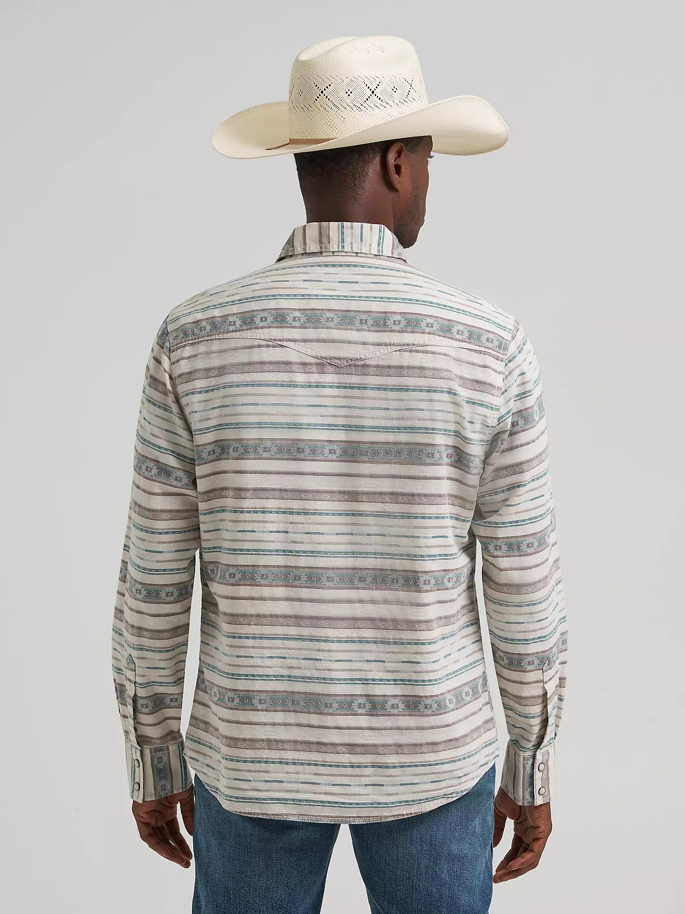 Wrangler Men's Retro Premium Long Sleeve Western Snap Printed Shirt