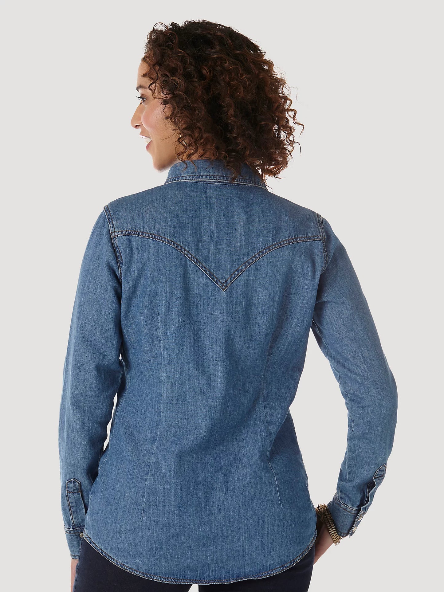 Wrangler Women's Long Sleeve Shirt - Western Snap Retro Mid Denim