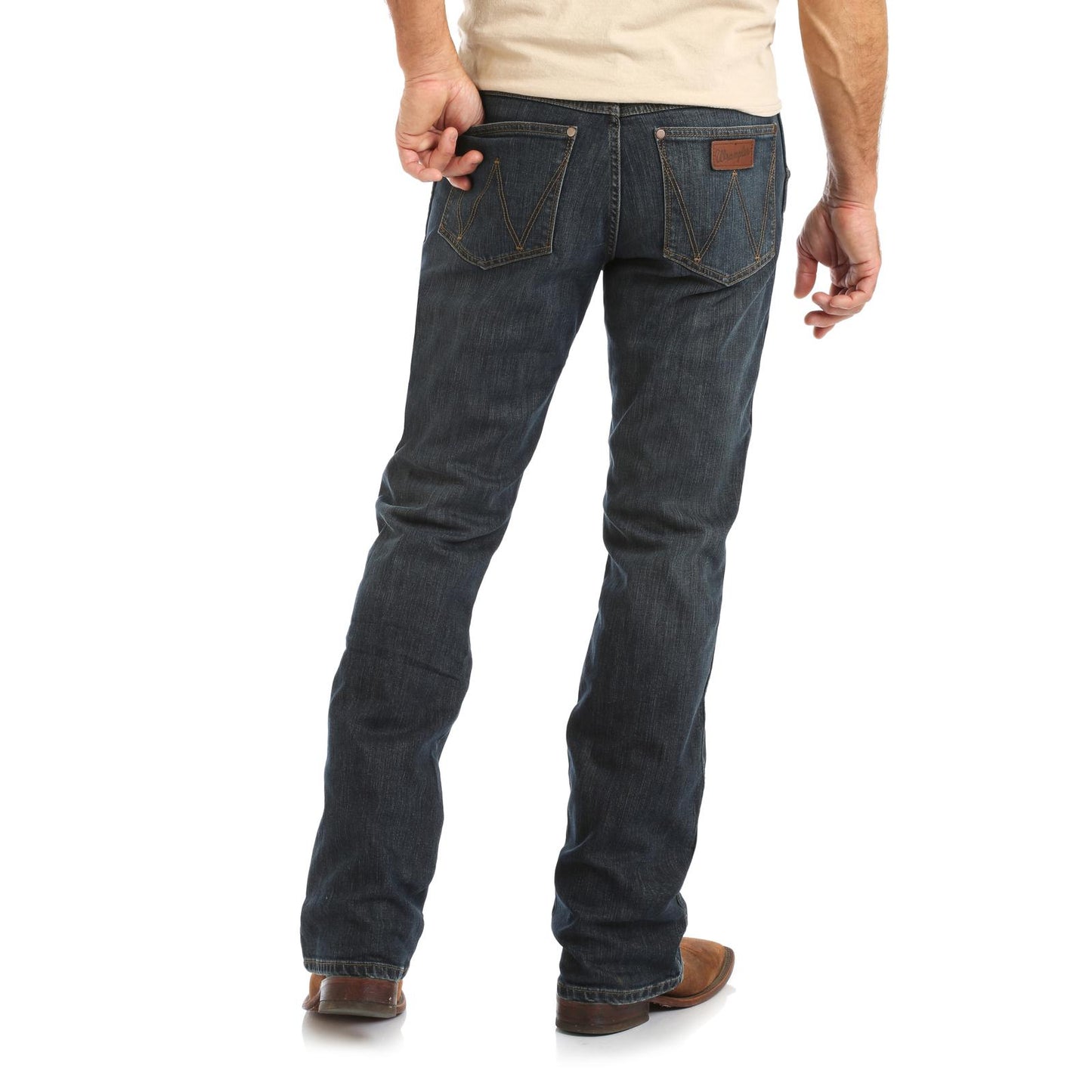 Wrangler Men's Retro Relaxed Boot Jean "Falls City"