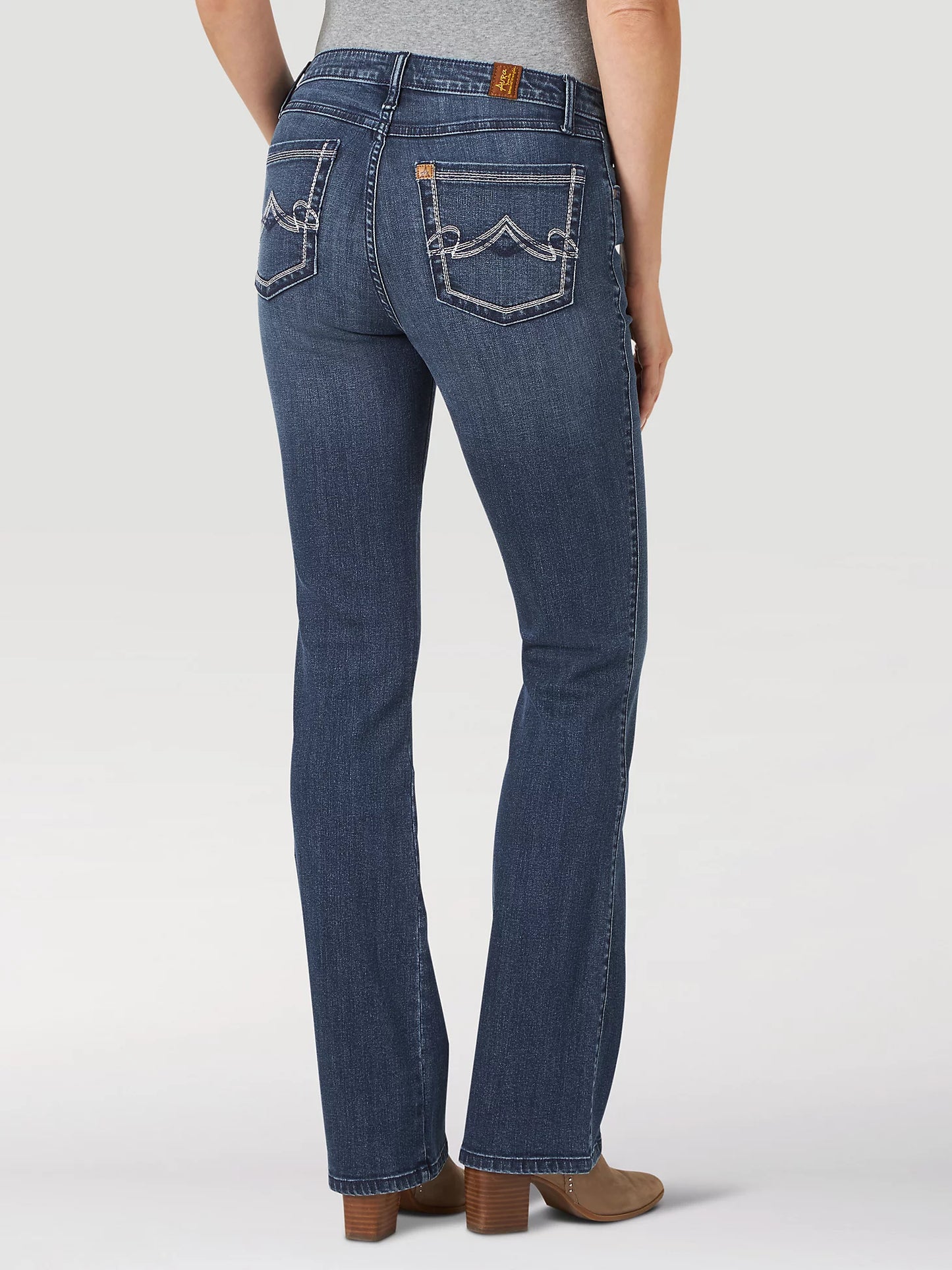 Wrangler Women's Aura Instantly Slimming Jean in Helen