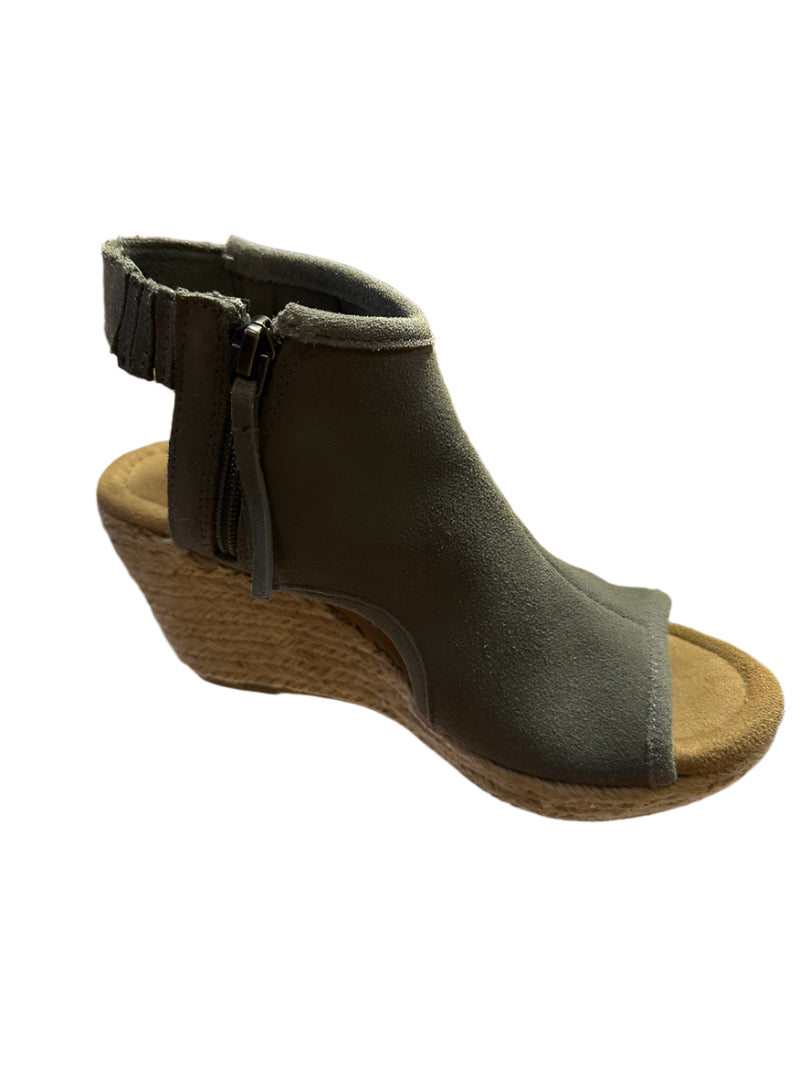 Minnetonka Women's Blaire Grey Wedges