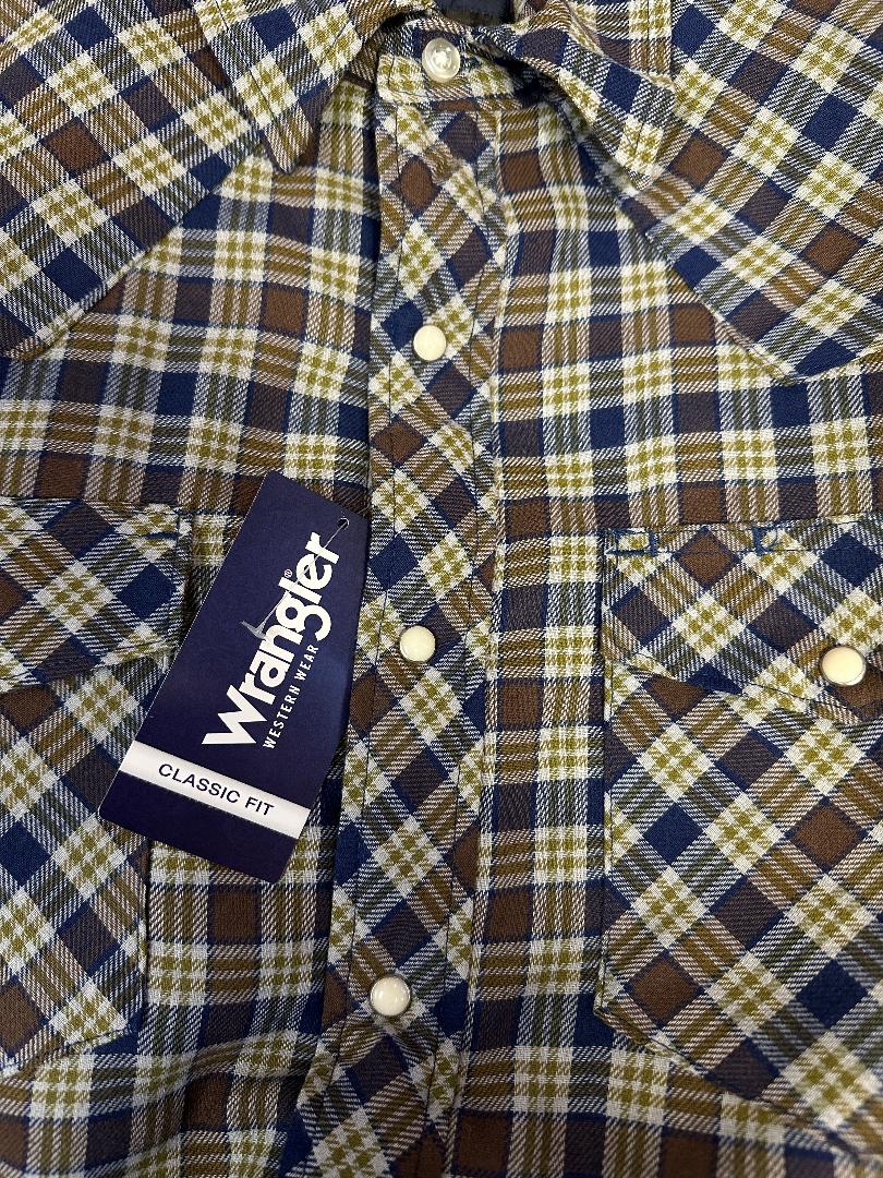 Wrangler Men's Long Sleeve Lined Flannel Shirt